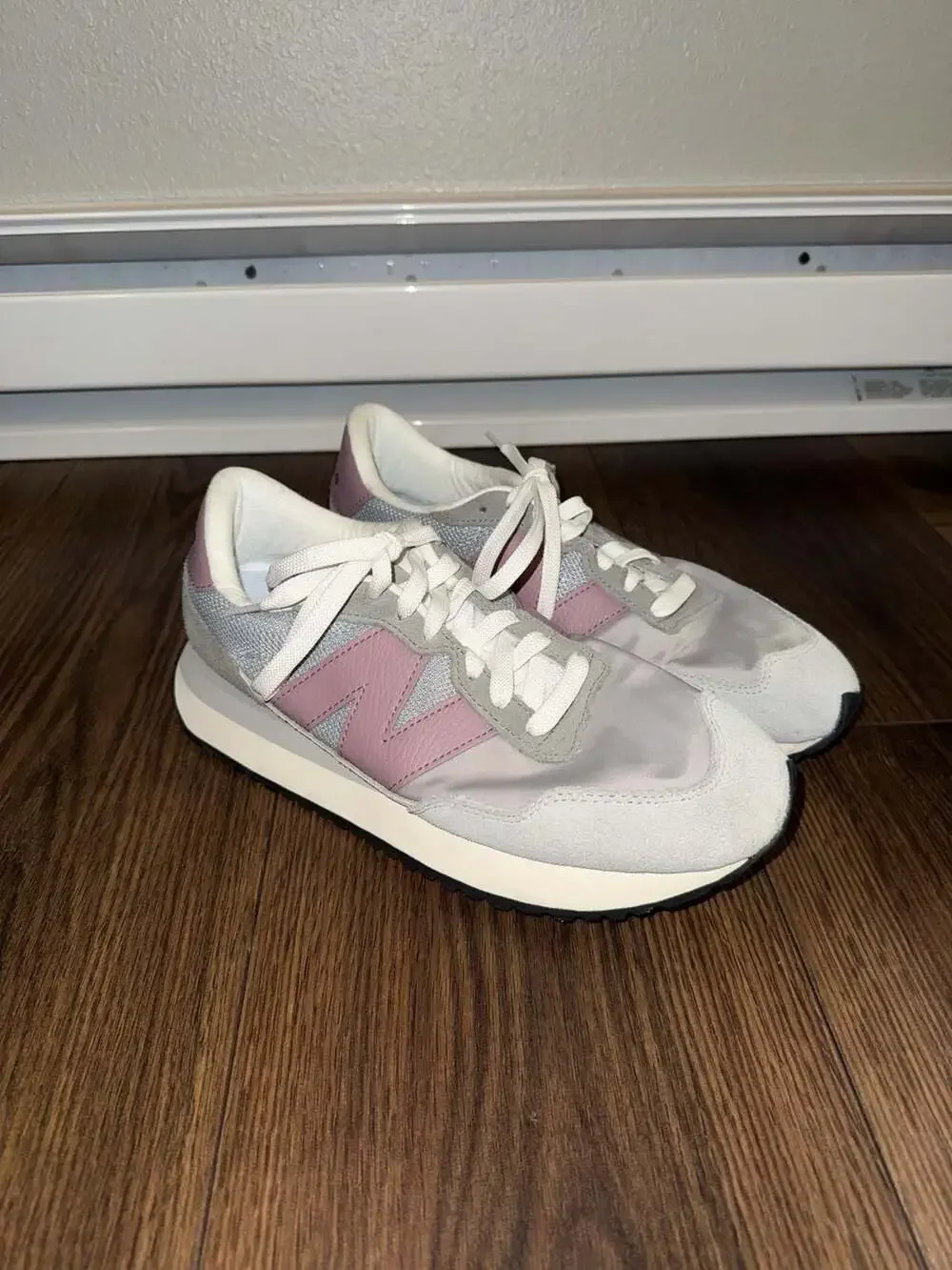 New Balance 237 Women's Sneakers in Marblehead/Violet Shadow Size 10.5